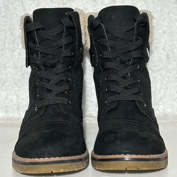Tommy Hilfiger Womens Black Faux Sherpa Top Lace Combat Winter Boots SZ US 8 M - Picture 3 of 11